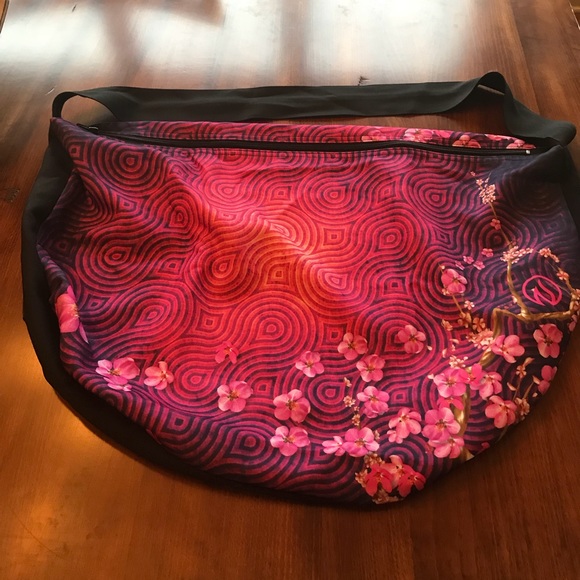 INKnBURN Handbags - RARE INKnBURN spring box Bag MATCHES Forte kit!